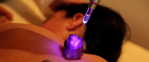 Casa Rural Ecológica KAAÑO ETXEA - Cromosanación con el Método Melqur- lápiz más amatista